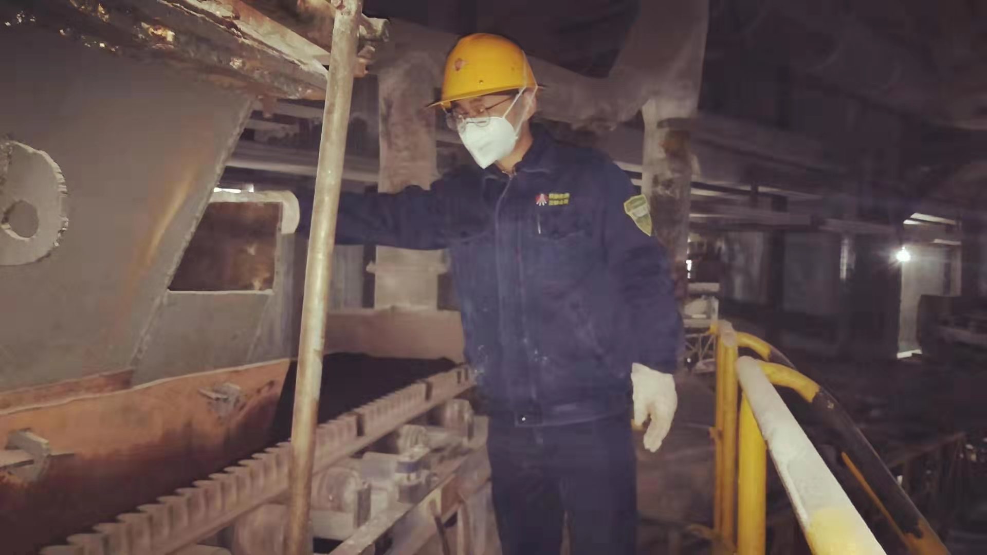 【先進風采】做員工滿意企業放心的好員工 ——記陜鋼集團2019年度先進個人唐安軍